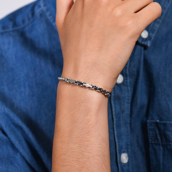 BRAZALETE DE HOMBRE DE ACERO CON ELEMENTOS DE CERÁMICA NEGRA
