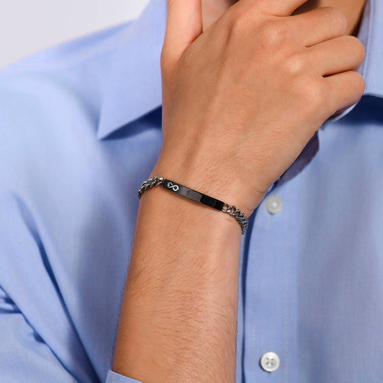 Carica immagine nella Galleria BRACCIALE UOMO IN ACCIAIO PIASTRA IP BLACK CON INFINITO
