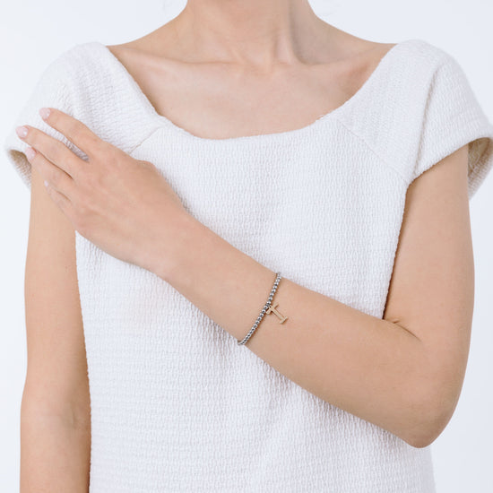 PULSERA DE ACERO GRANALLADO PARA MUJER CON LETRA T