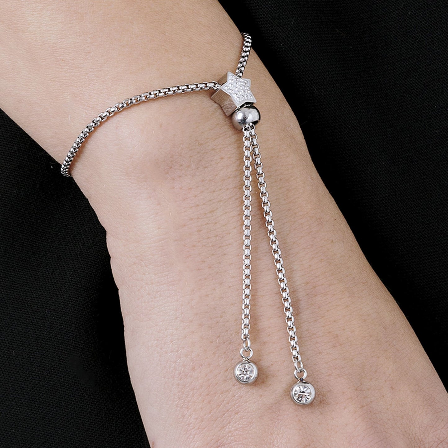 PULSERA ESTRELLA DE ACERO CON CRISTALES BLANCOS