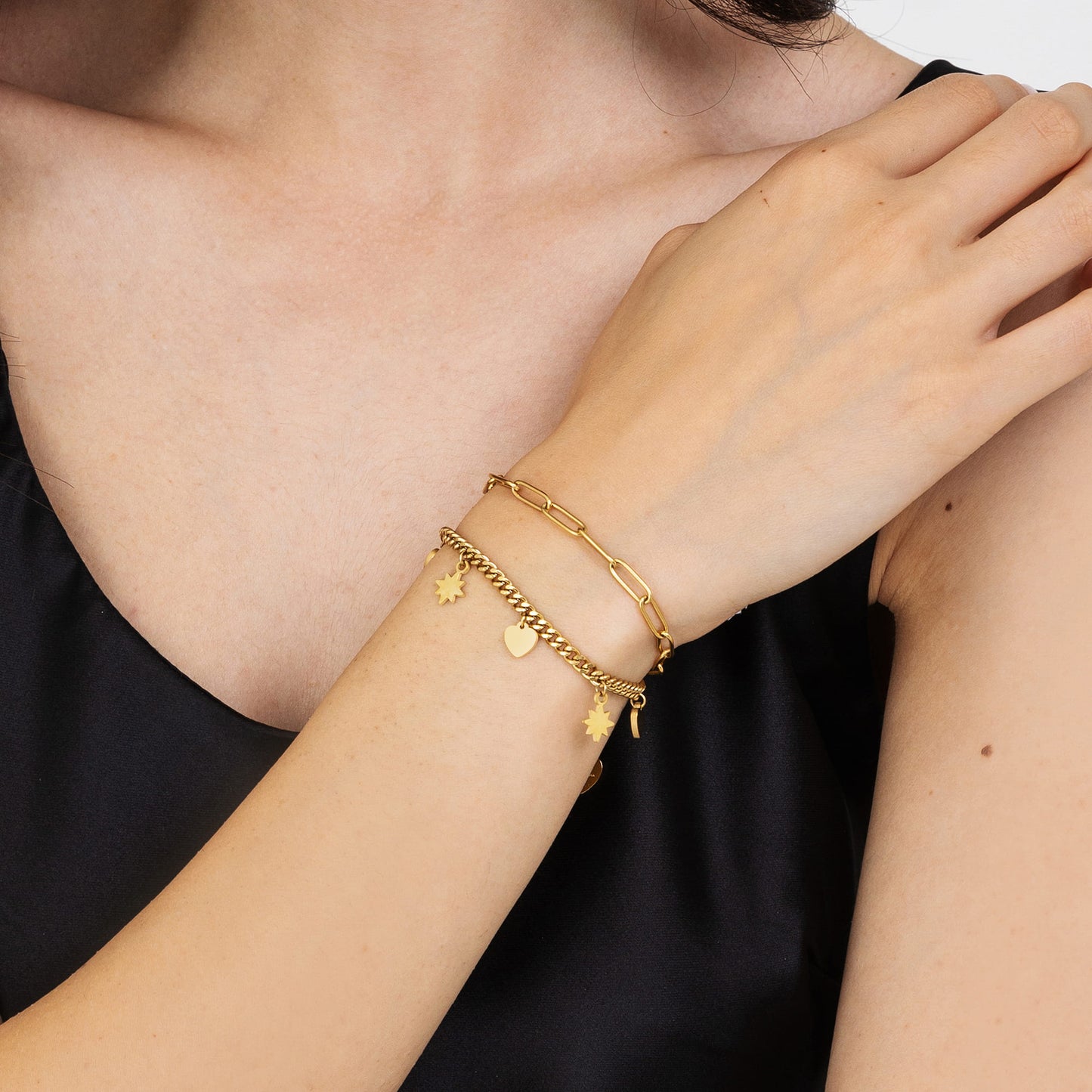 PULSERA DE ACERO DORADO PARA MUJER CON CORAZONES Y ESTRELLAS