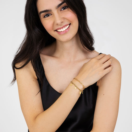 PULSERA DE ACERO DORADO PARA MUJER CON CORAZONES Y ESTRELLAS