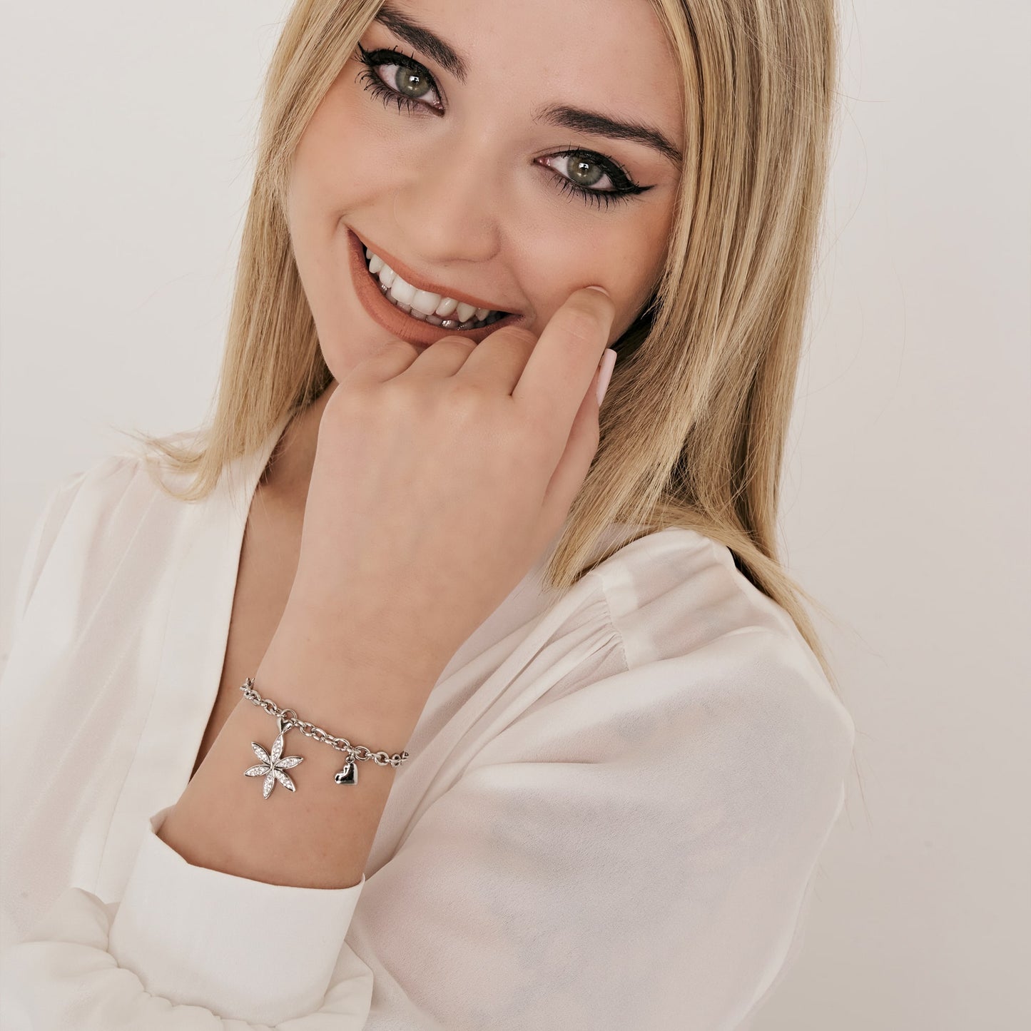 PULSERA DE ACERO PARA MUJER CON FLOR DE LA VIDA CON CRISTALES BLANCOS