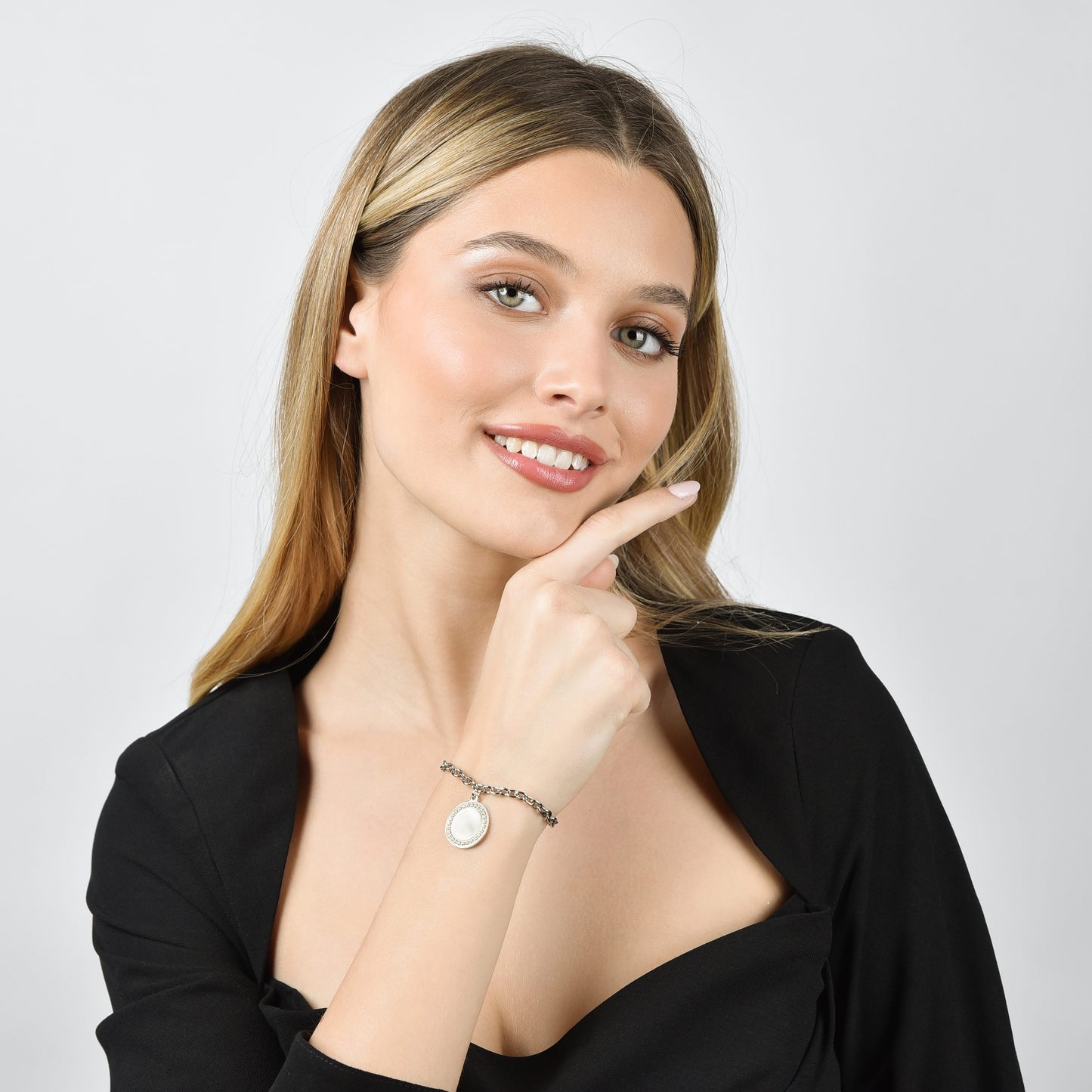 PULSERA DE ACERO PARA MUJER CON CRISTALES BLANCOS