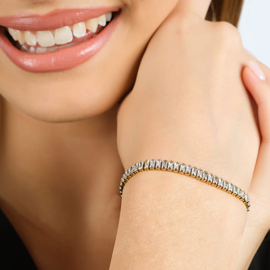PULSERA DE TENIS DE ACERO PARA MUJER CON CRISTALES BAGUETTE BLANCOS