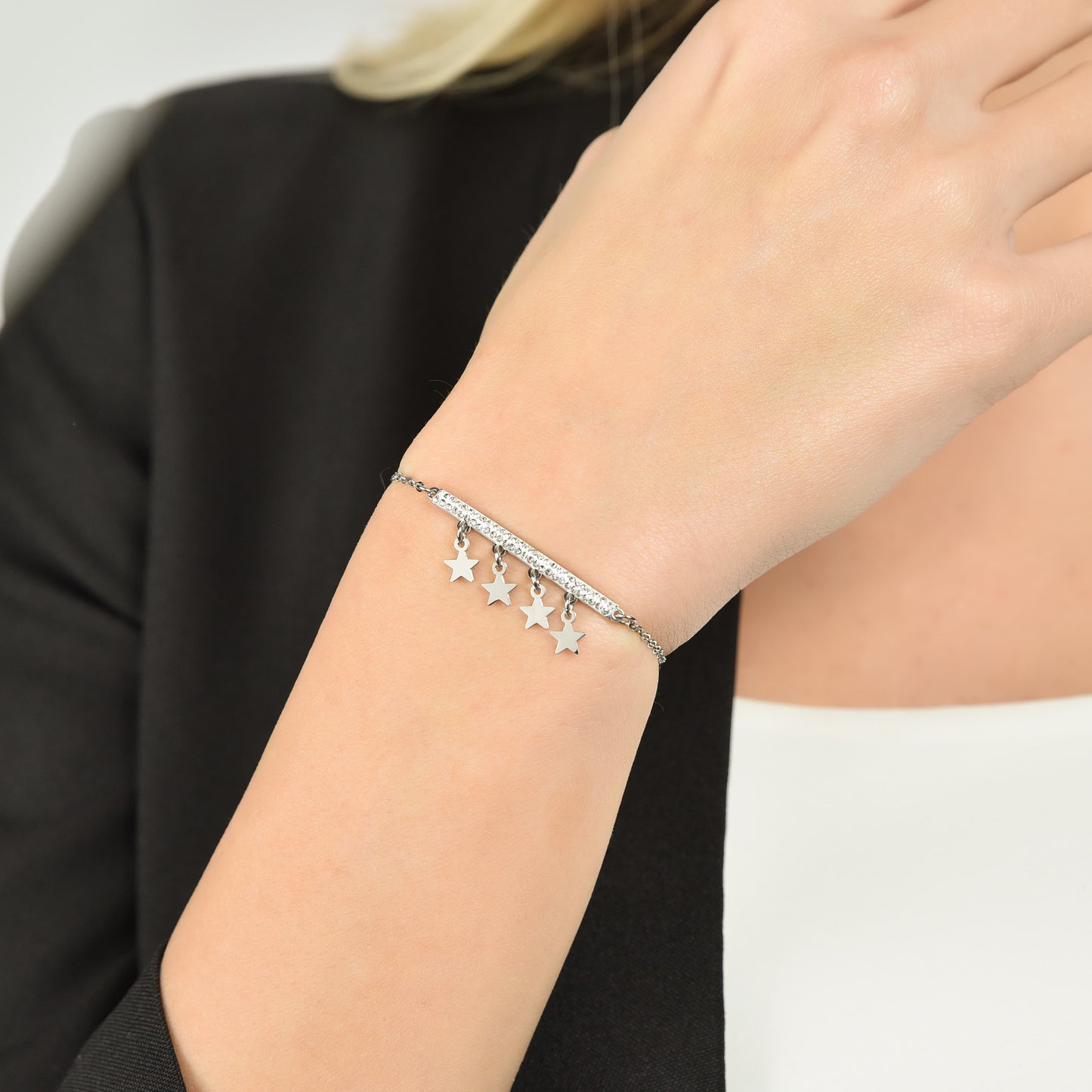 PULSERA DE ACERO PARA MUJER CON COLGANTES DE ESTRELLA