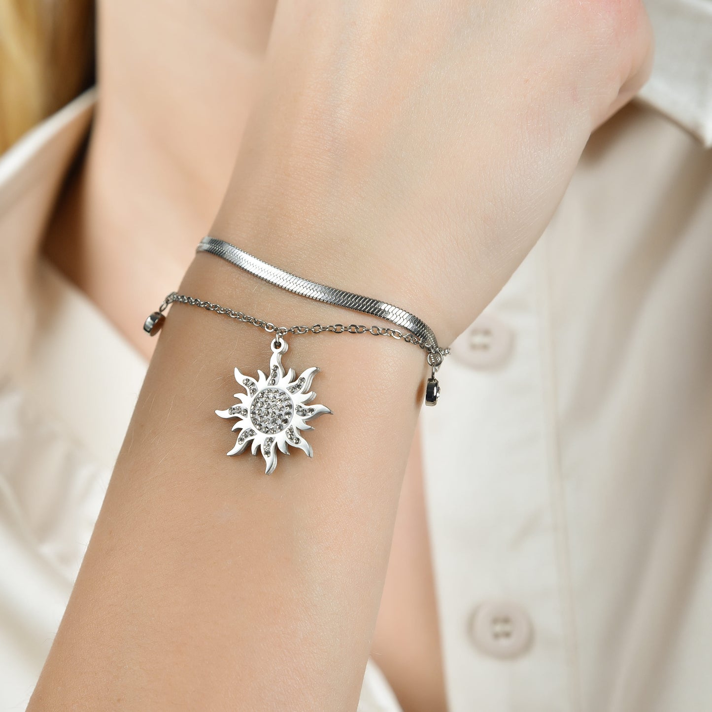 BRAZALETE DE ACERO PARA MUJER CON CRISTALES BLANCOS