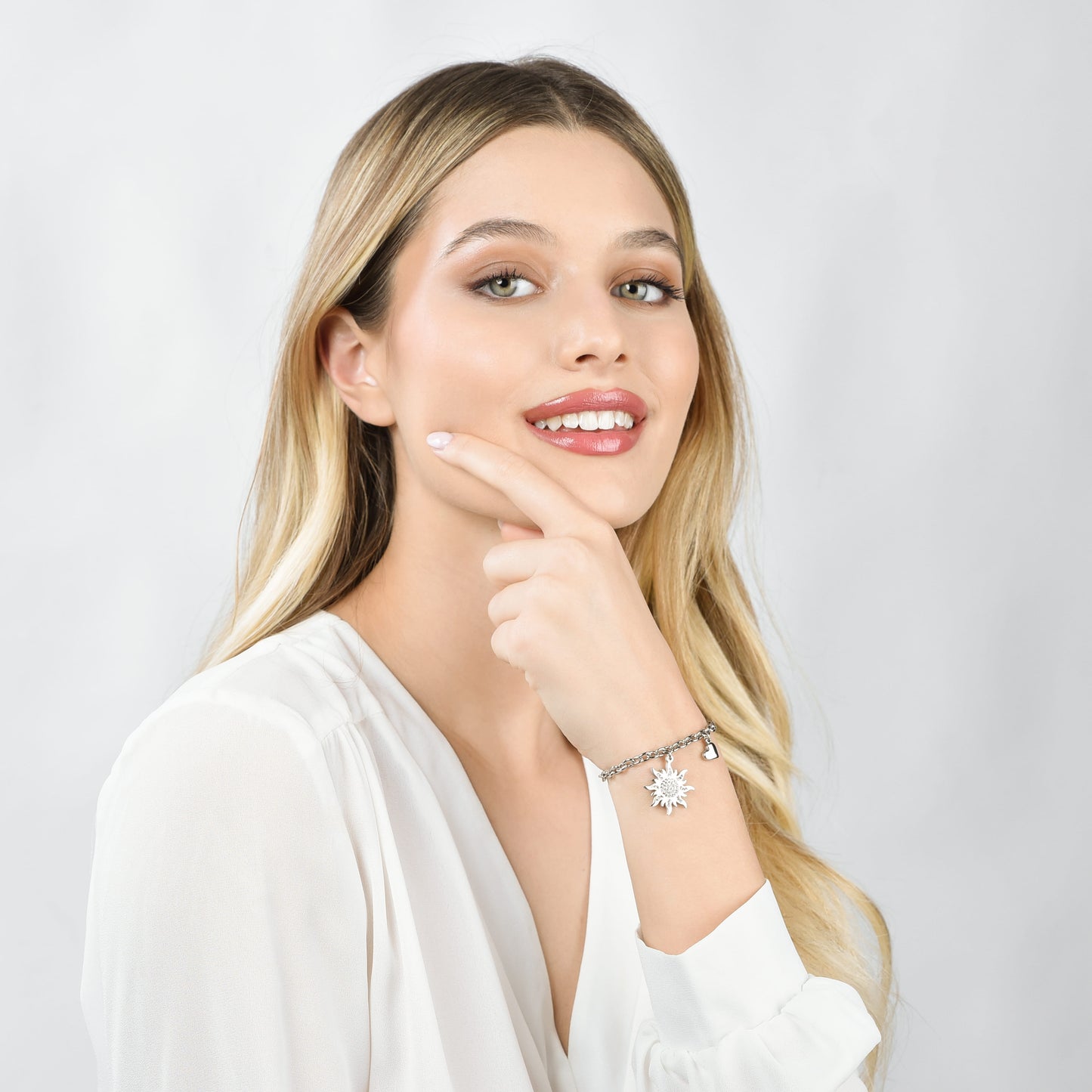 BRAZALETE DE ACERO PARA MUJER CON CRISTALES BLANCOS