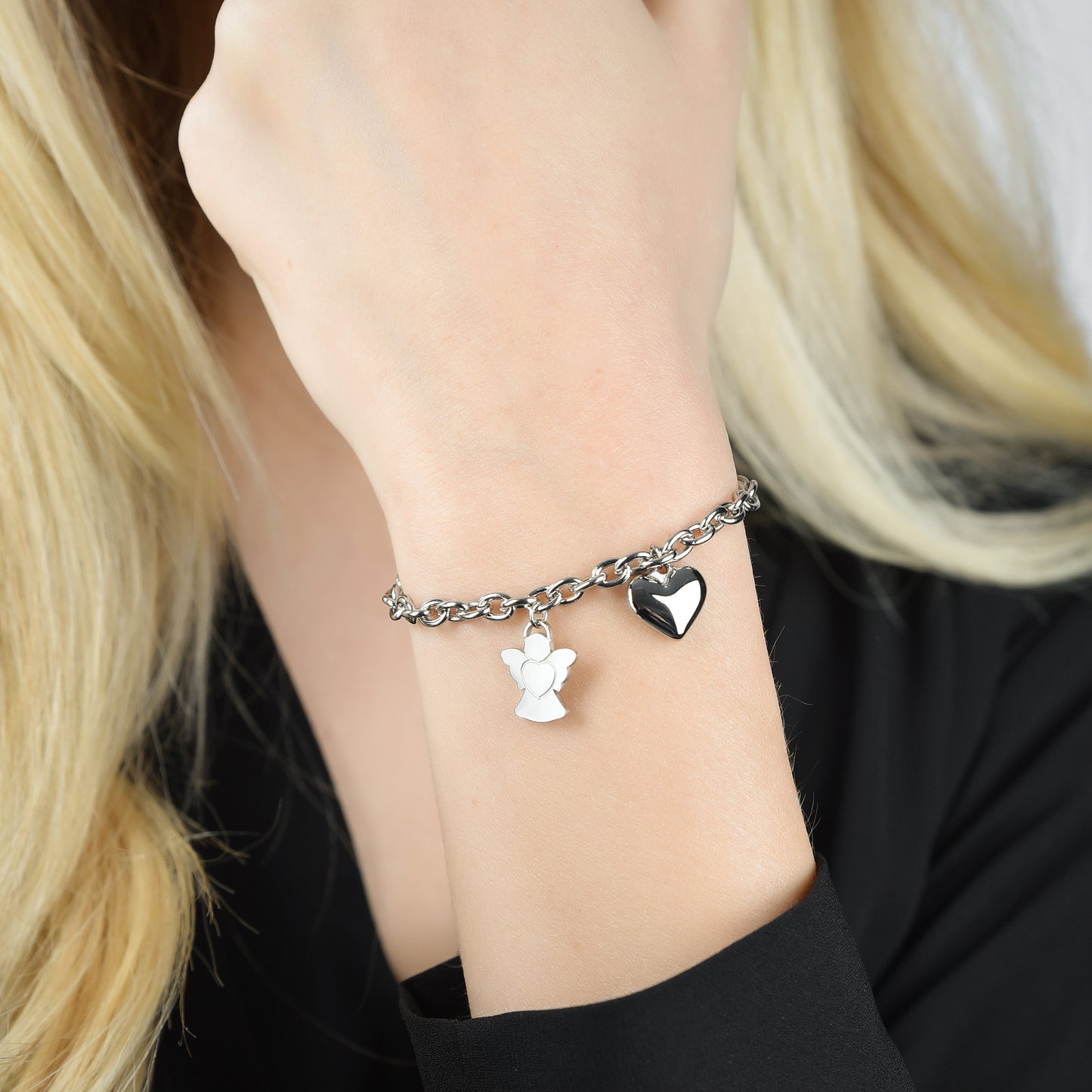 PULSERA DE ACERO PARA MUJER CON COLGANTE DE ÁNGEL Y CORAZÓN