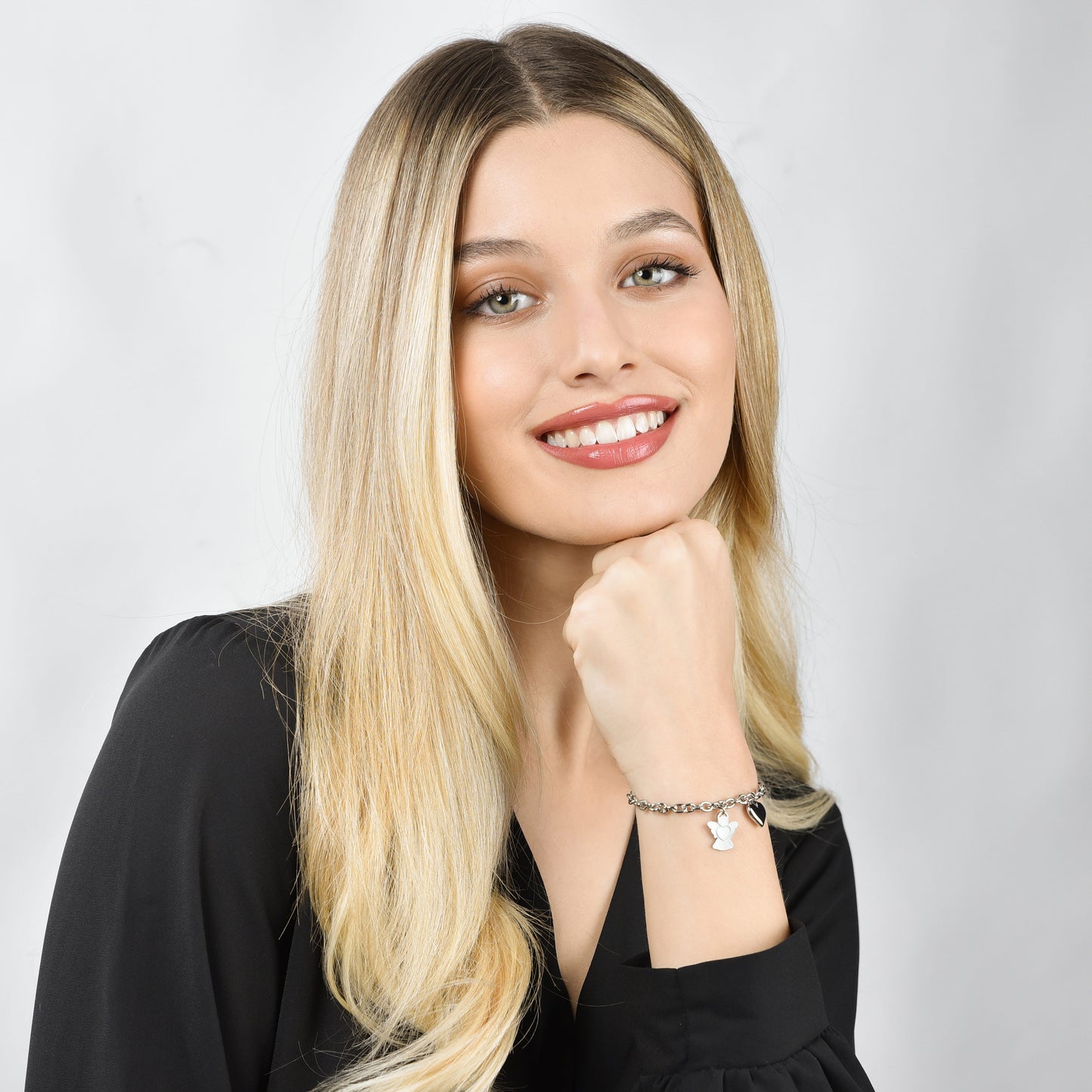 PULSERA DE ACERO PARA MUJER CON COLGANTE DE ÁNGEL Y CORAZÓN