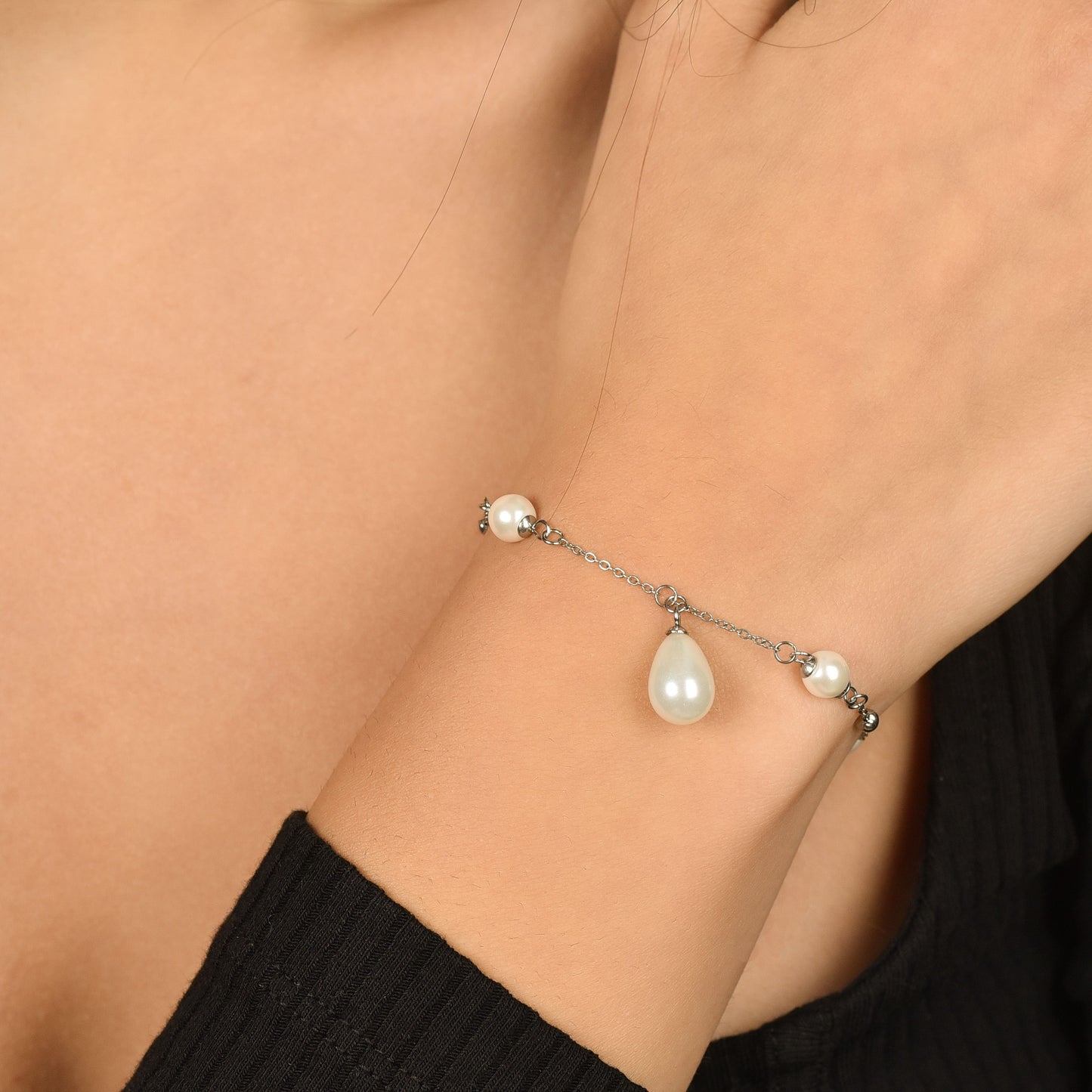 PULSERA DE ACERO PARA MUJER CON PERLAS