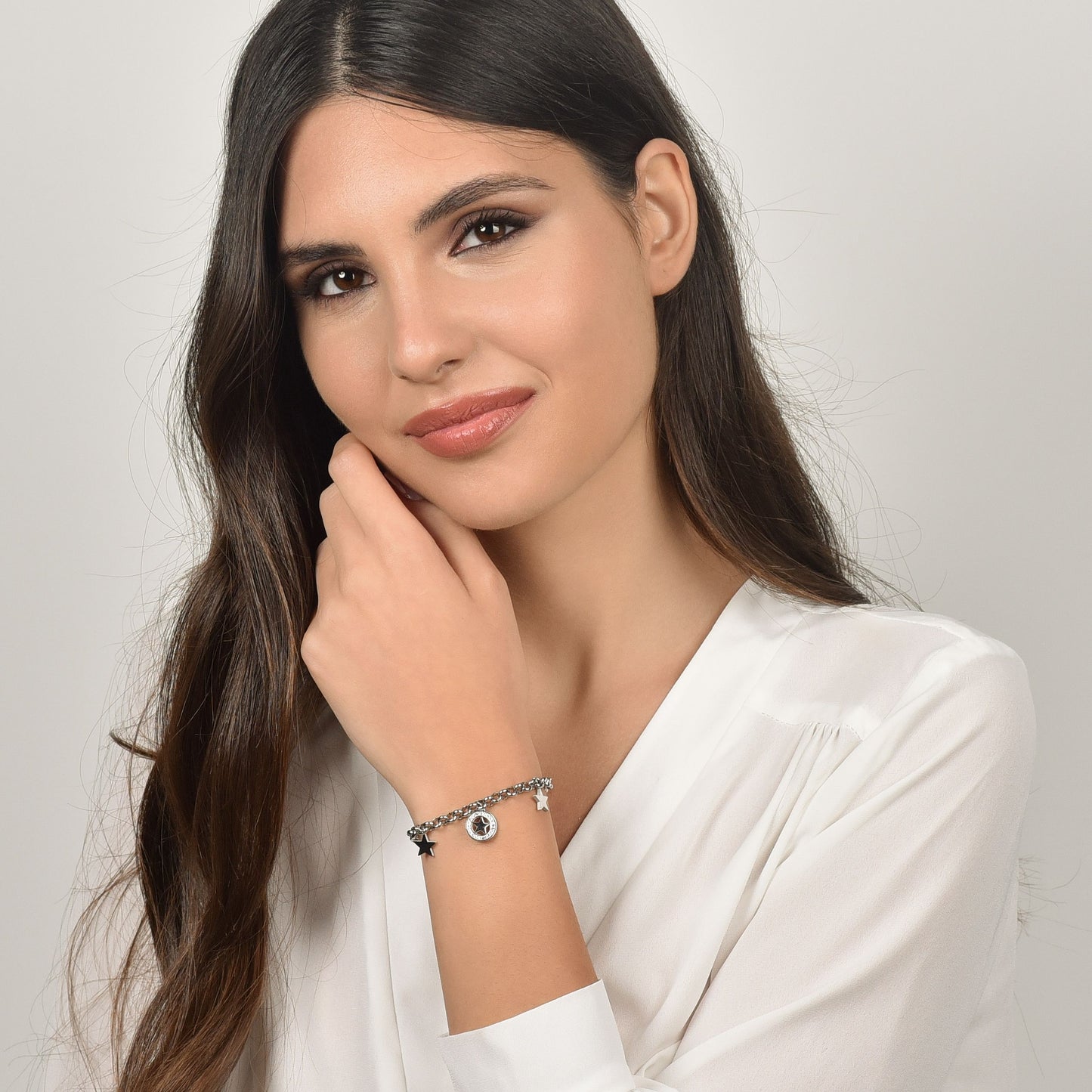 PULSERA DE ACERO PARA MUJER CON ESTRELLAS Y CRISTALES BLANCOS