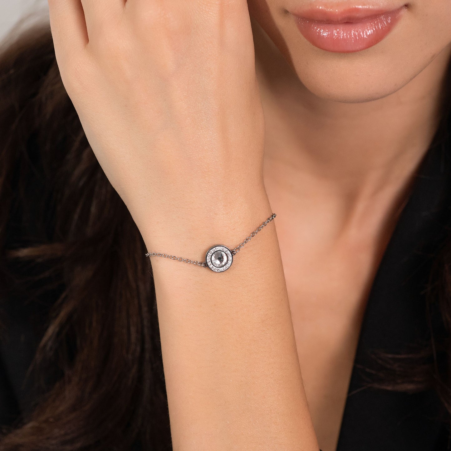 BRAZALETE DE ACERO PARA MUJER ELEMENTO DE CRISTAL BLANCO