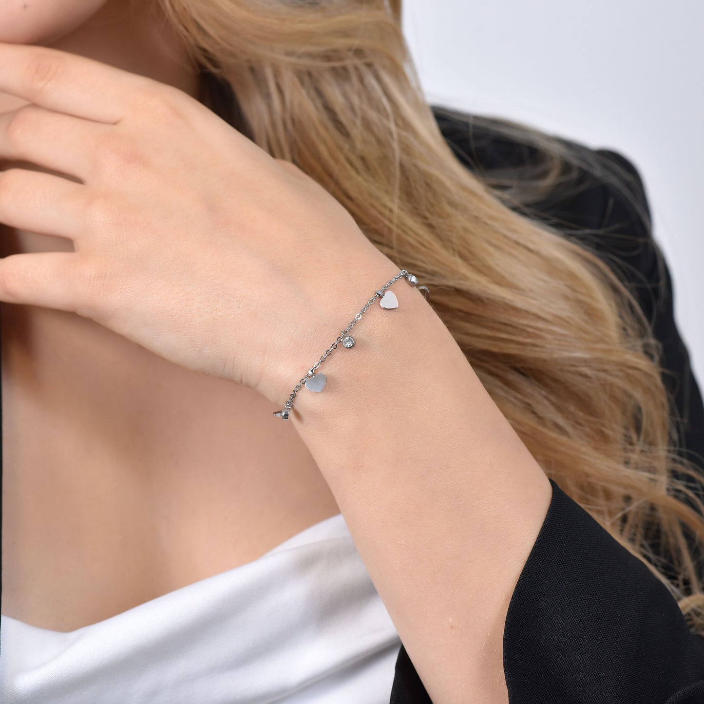 PULSERA DE ACERO CORAZONES Y CRISTALES PARA MUJER