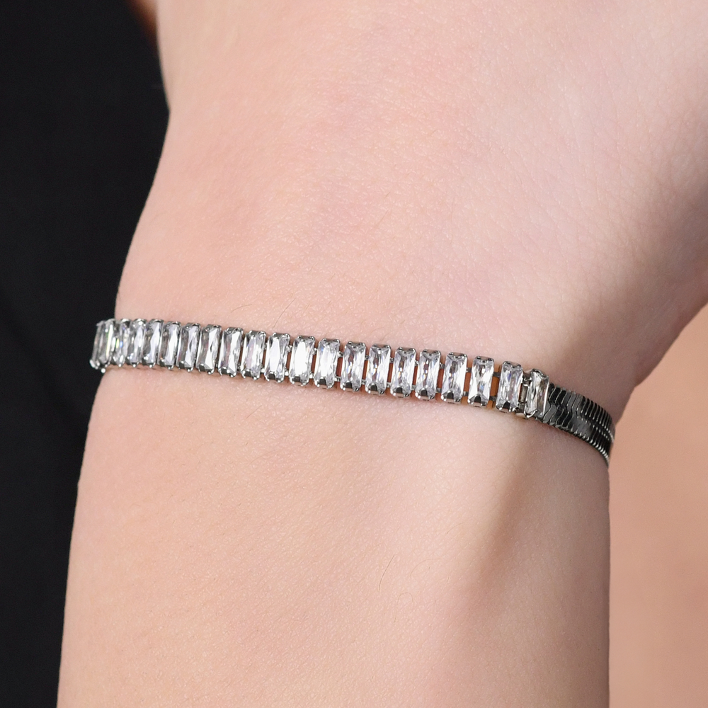 PULSERA DE ACERO CON CIRCONITAS BLANCAS PARA MUJER