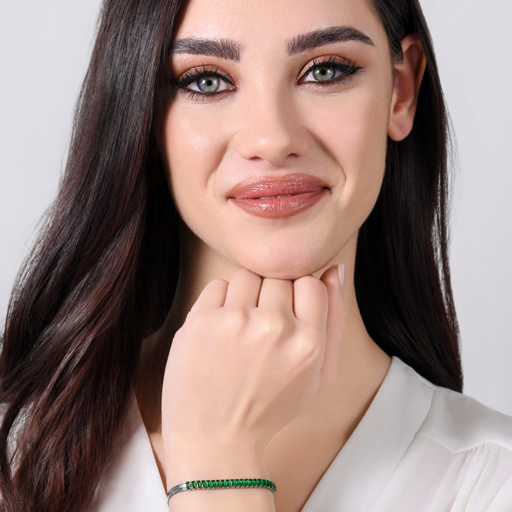 PULSERA DE ACERO CON CIRCONITA VERDE PARA MUJER