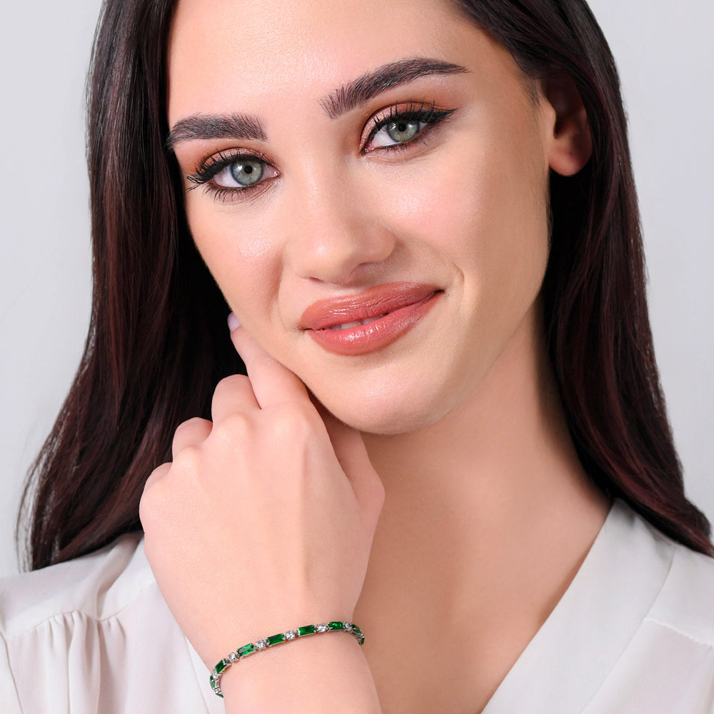 PULSERA DE TENIS DE MUJER DE ACERO CON CIRCONITA CÚBICA VERDE