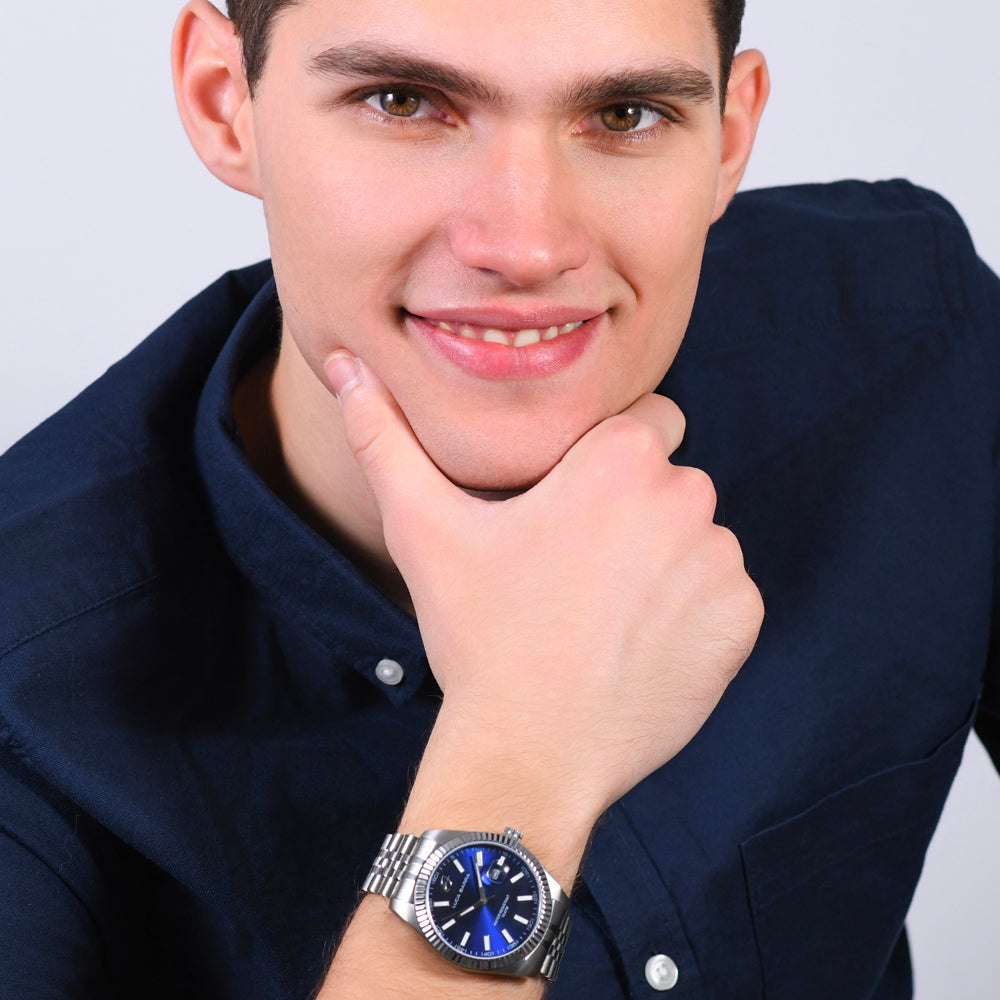 RELOJ DE HOMBRE DE ACERO CON BISEL MOLETEADO