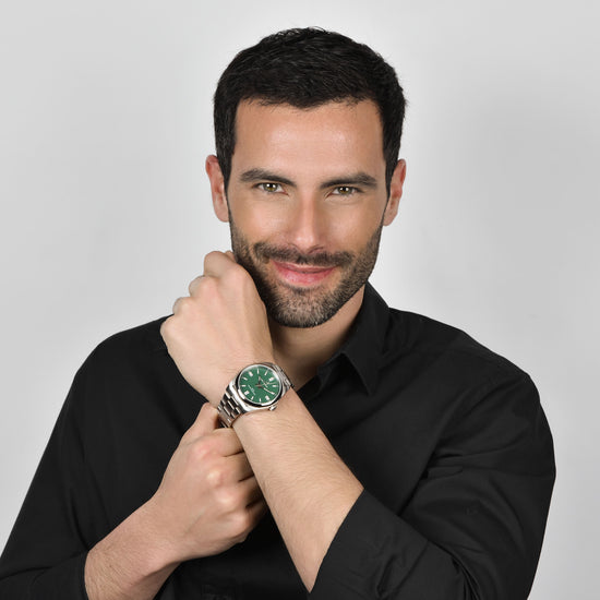 RELOJ DE ACERO CON ESFERA VERDE