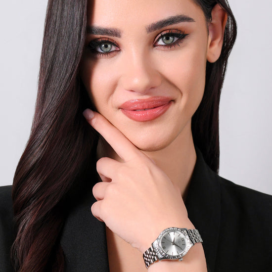 RELOJ DE ACERO PARA MUJER CON BISEL DE CRISTAL BLANCO