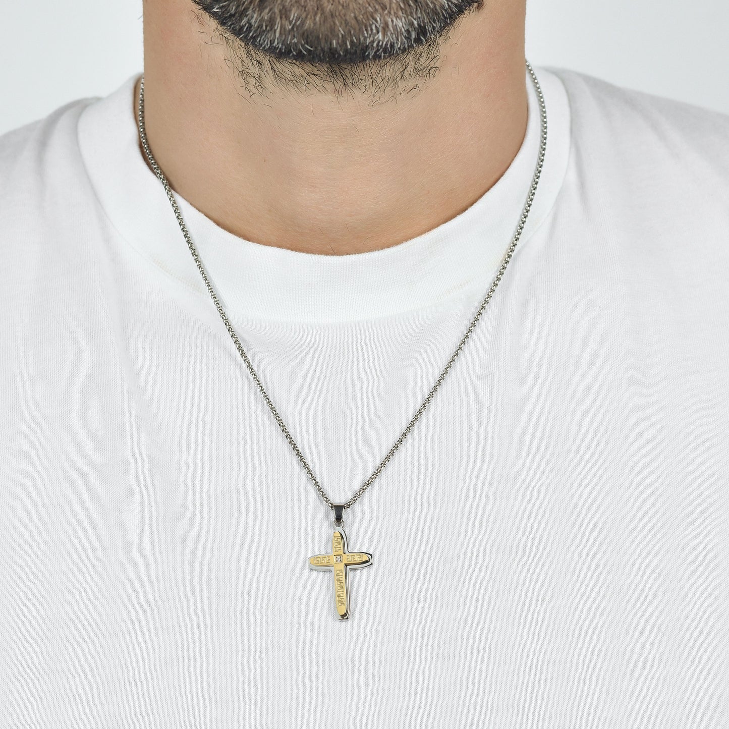 COLLAR DE HOMBRE DE ACERO CRUZ IP ORO
