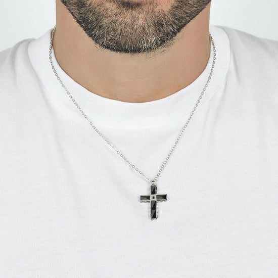 COLLAR CRUZ DE HOMBRE DE ACERO Y CERÁMICA NEGRA CON CRISTAL NEGRO