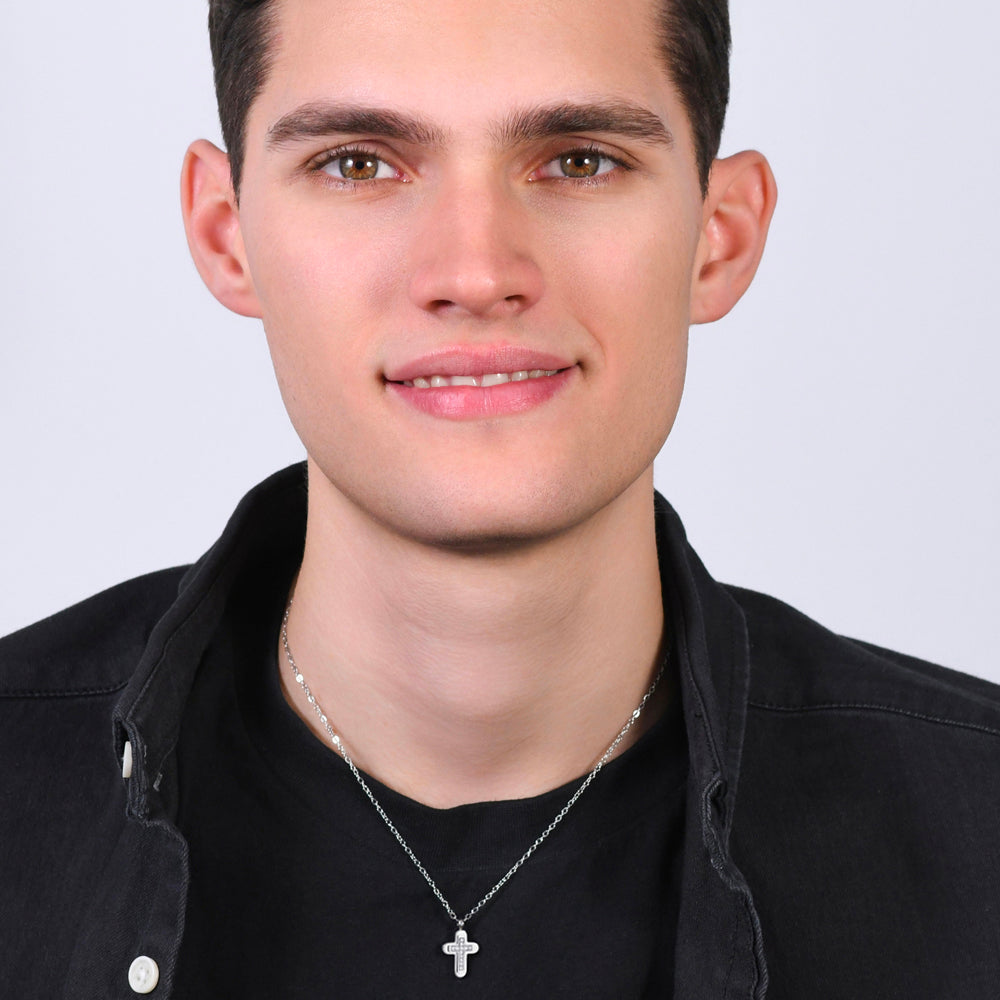 COLLAR DE HOMBRE CON CRUZ DE ACERO Y CIRCONITA BLANCA