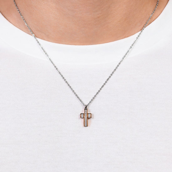 COLLAR DE HOMBRE DE ACERO CON CRUZ E IP DE ORO ROSA