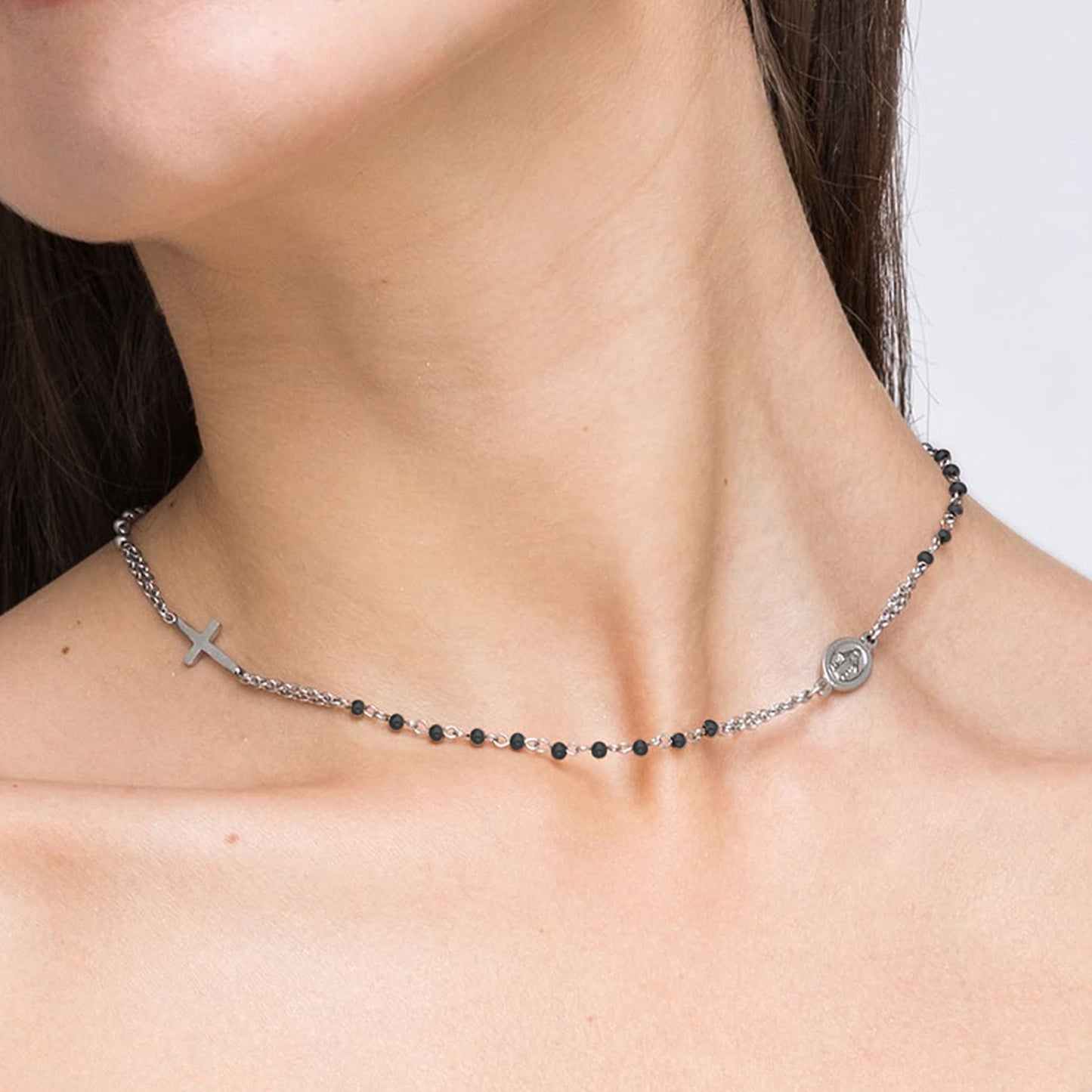 COLLAR ROSARIO DE ACERO PARA MUJER CON CRISTALES NEGROS