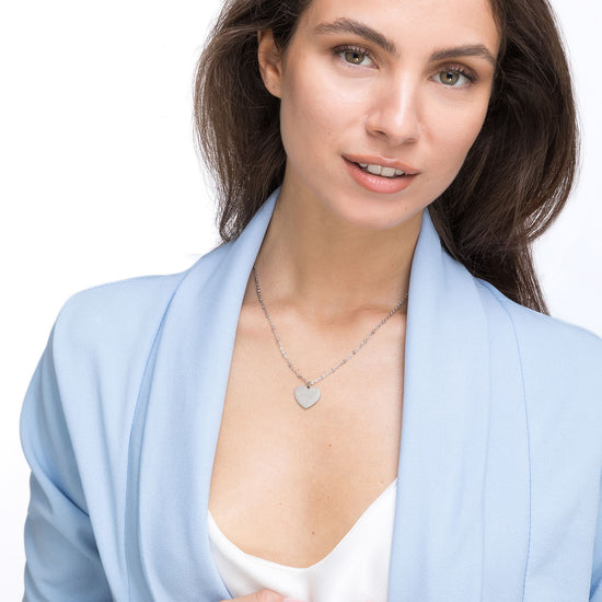 COLLAR PERSONALIZADO DE ACERO PARA MUJER CON CORAZÓN