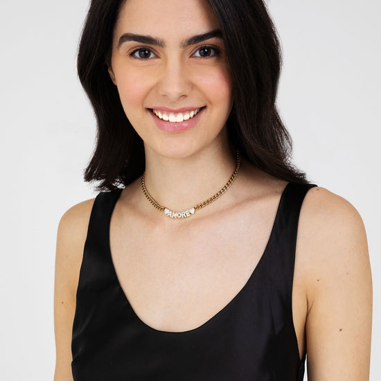 COLLAR DE AMOR DE ACERO DORADO CON CRISTALES BLANCOS