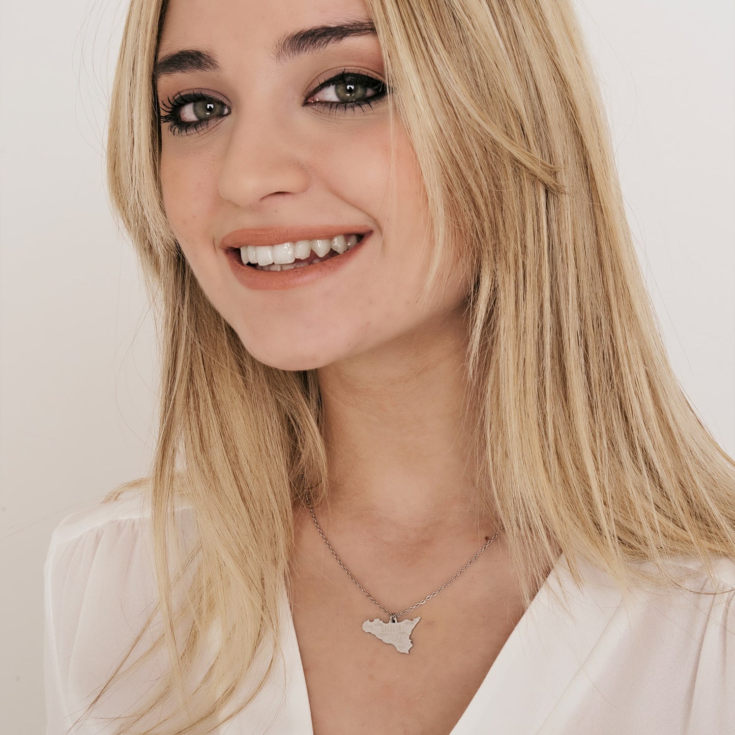 COLLAR DE ACERO SICILIANO PARA MUJER