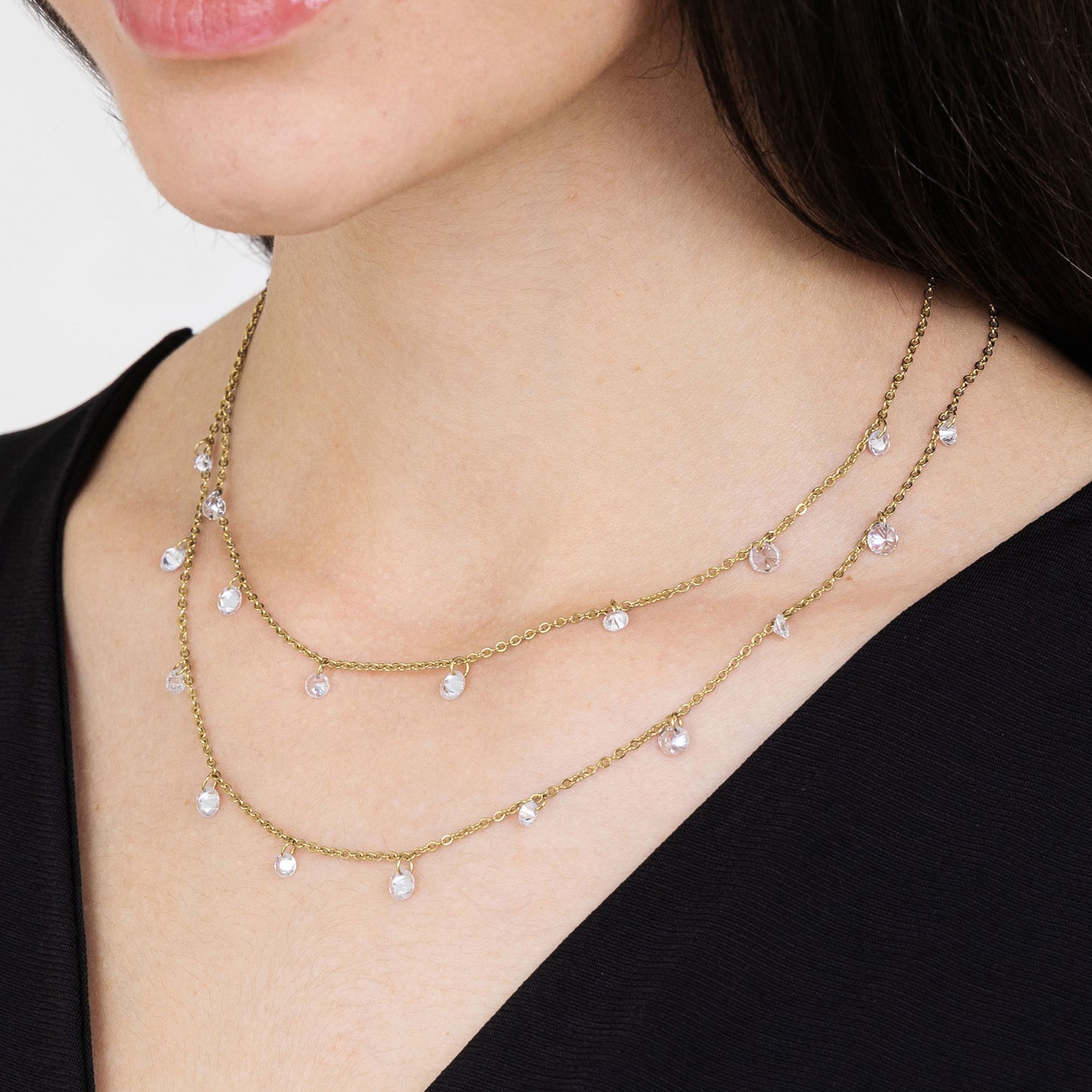 IP COLLAR DE ACERO DE VARIAS VUELTAS CON CRISTALES BLANCOS