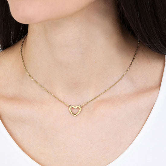 IP COLLAR DE ACERO DORADO PARA MUJER CON CORAZÓN DORADO