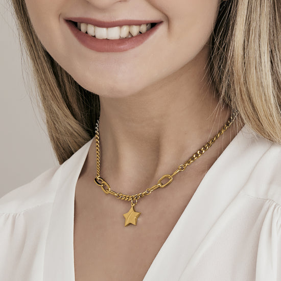 IP COLLAR DE ACERO DORADO PARA MUJER CON COLGANTE DE ESTRELLA