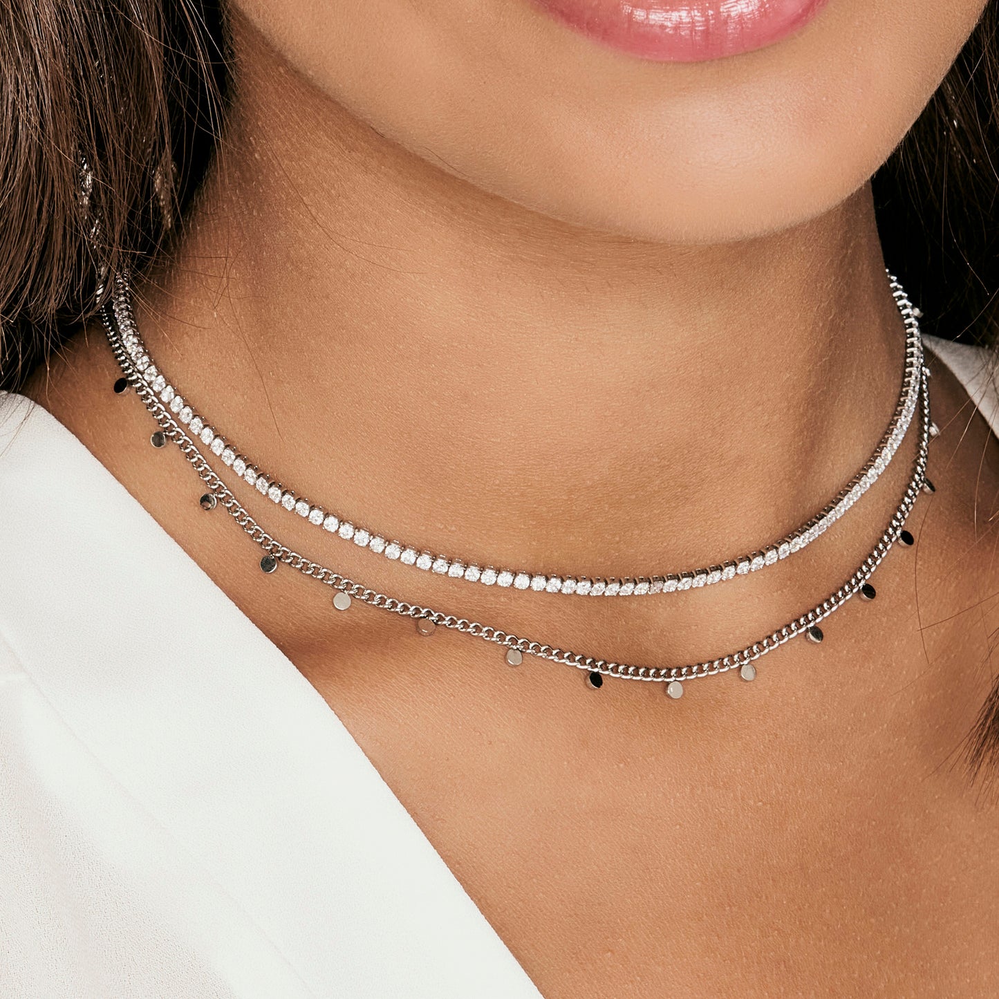 COLLAR DE ACERO PARA MUJER CON CRISTALES BLANCOS
