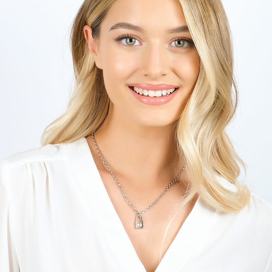 COLLAR DE ACERO PARA MUJER CON CANDADO CON CRISTAL BLANCO