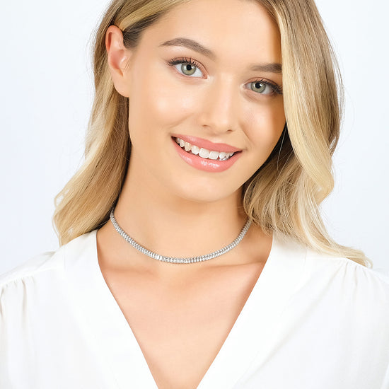 COLLAR DE ACERO PARA MUJERES CON CRISTALES BAGUETTE BLANCOS