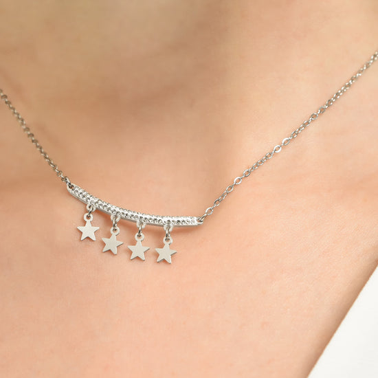 COLLAR DE ACERO PARA MUJER CON COLGANTES DE ESTRELLA