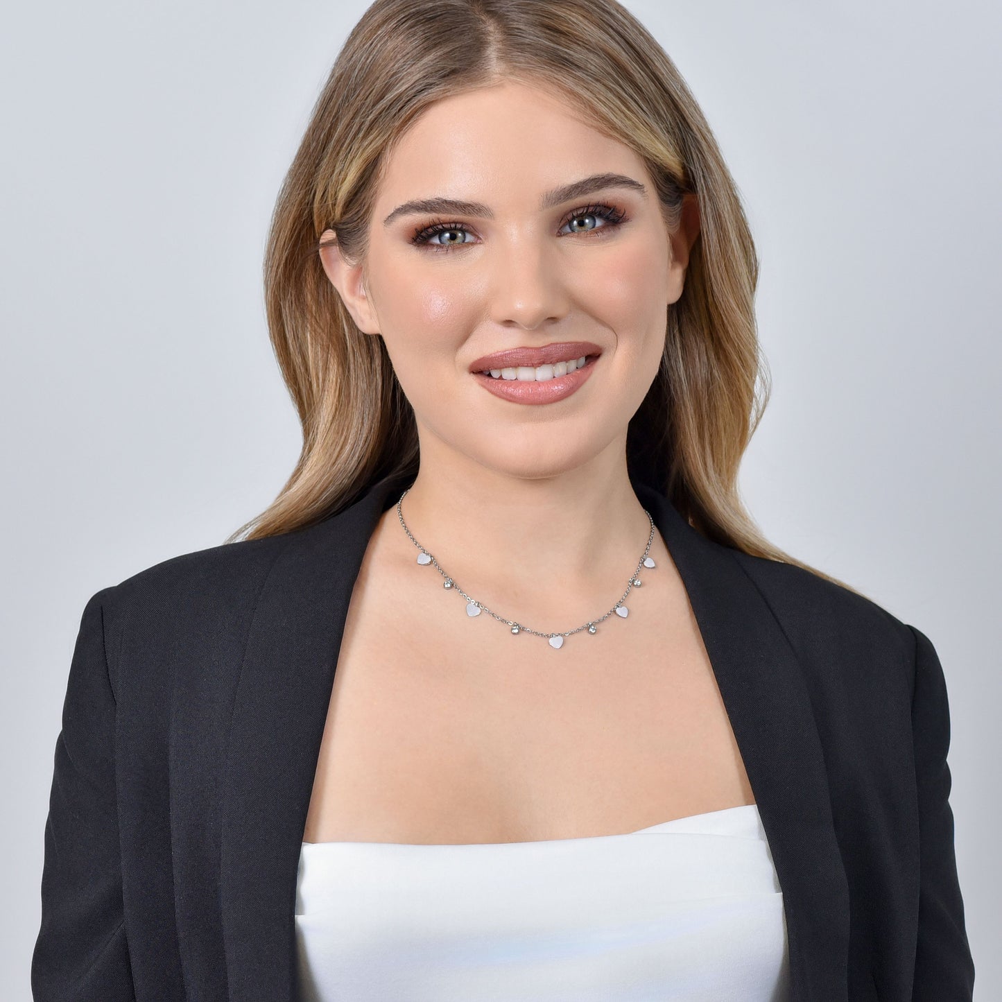 COLLAR DE ACERO CORAZONES Y CRISTALES MUJER