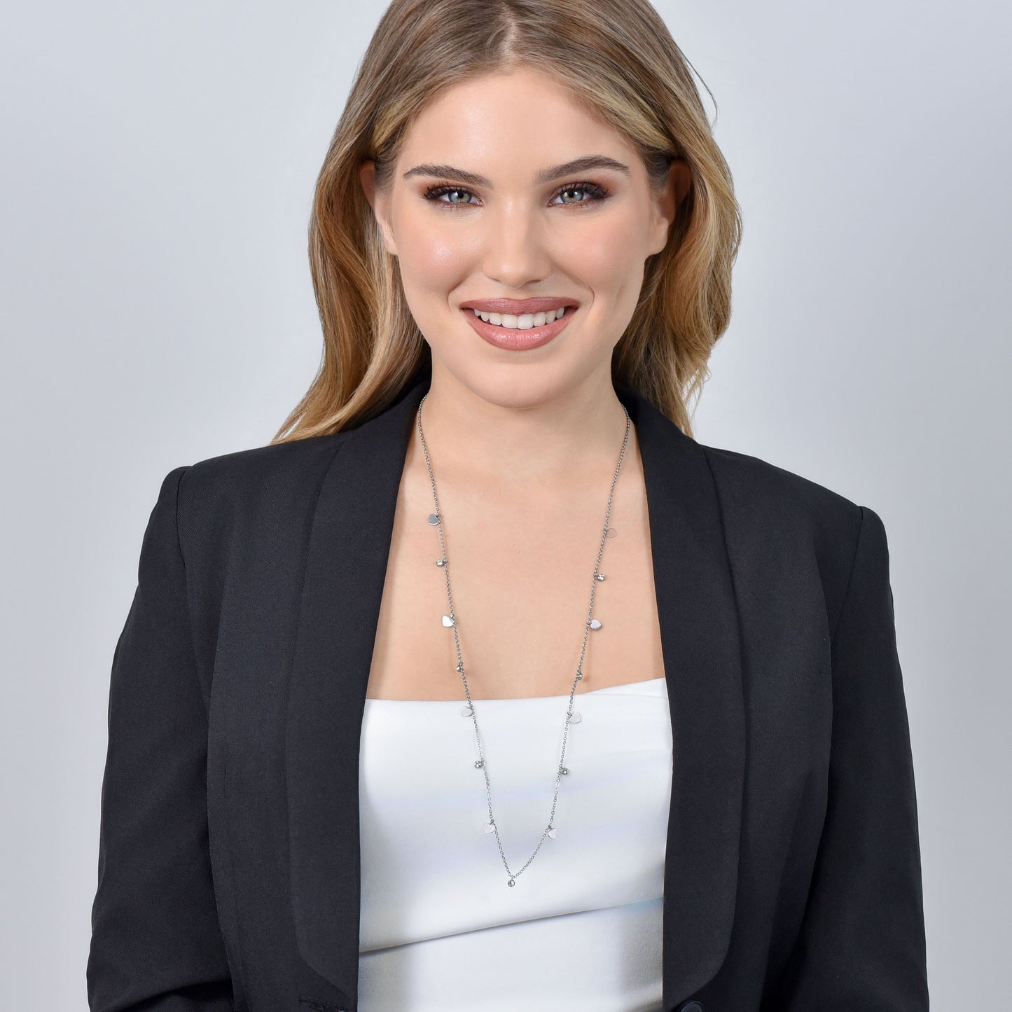 COLLAR DE ACERO CORAZONES Y CRISTALES MUJER