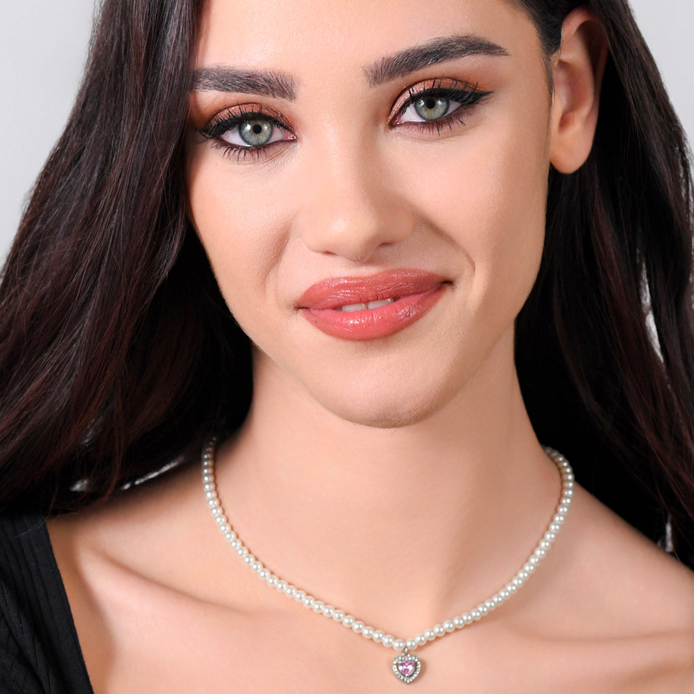 COLLAR CORAZÓN DE PERLAS DE ACERO Y CIRCONITAS ROSAS