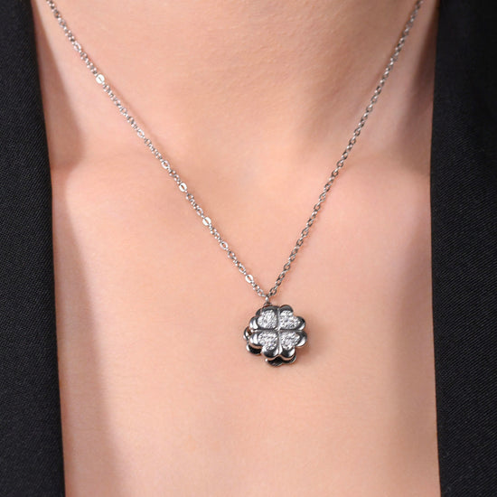 COLLAR TRÉBOL DE CUATRO HOJAS DE ACERO PARA MUJER