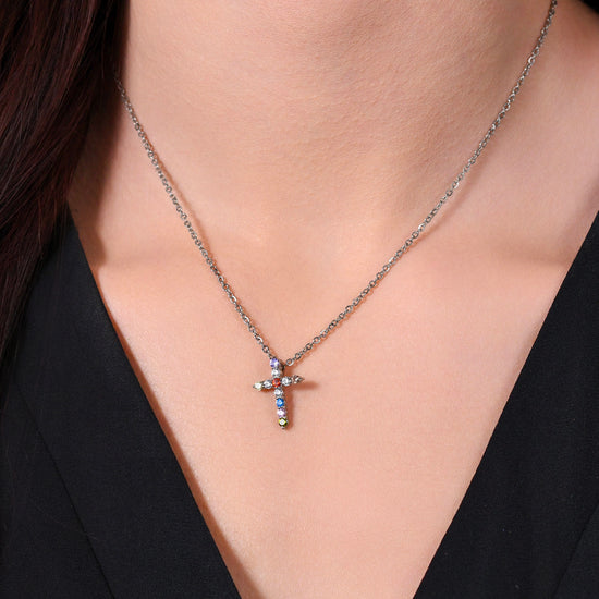 CRUZ DE ACERO ZIRCONIA CÚBICA COLLAR DE MUJER