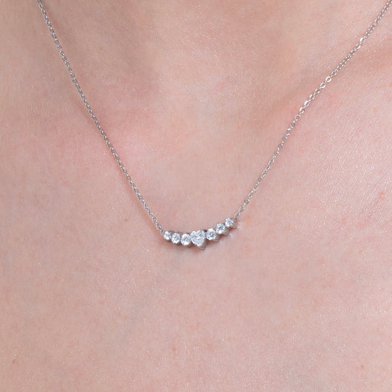 COLLAR DE ACERO PARA MUJER CON CORAZÓN Y CRISTALES BLANCOS