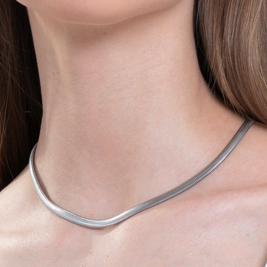 COLLAR DE ACERO PARA MUJER