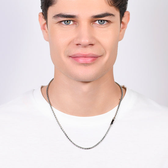 COLLAR DE HOMBRE ELEMENTO DE ACERO IP NEGRO