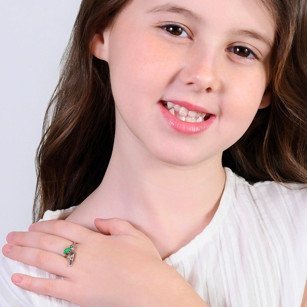 ANILLO DE NIÑA DE ACERO CON CUERNO ROJO Y CORAZÓN