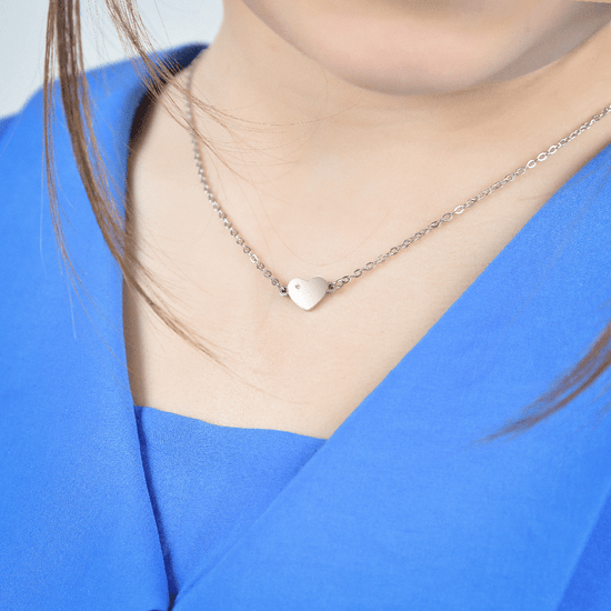 COLLAR DE NIÑA DE ACERO CON CORAZÓN
