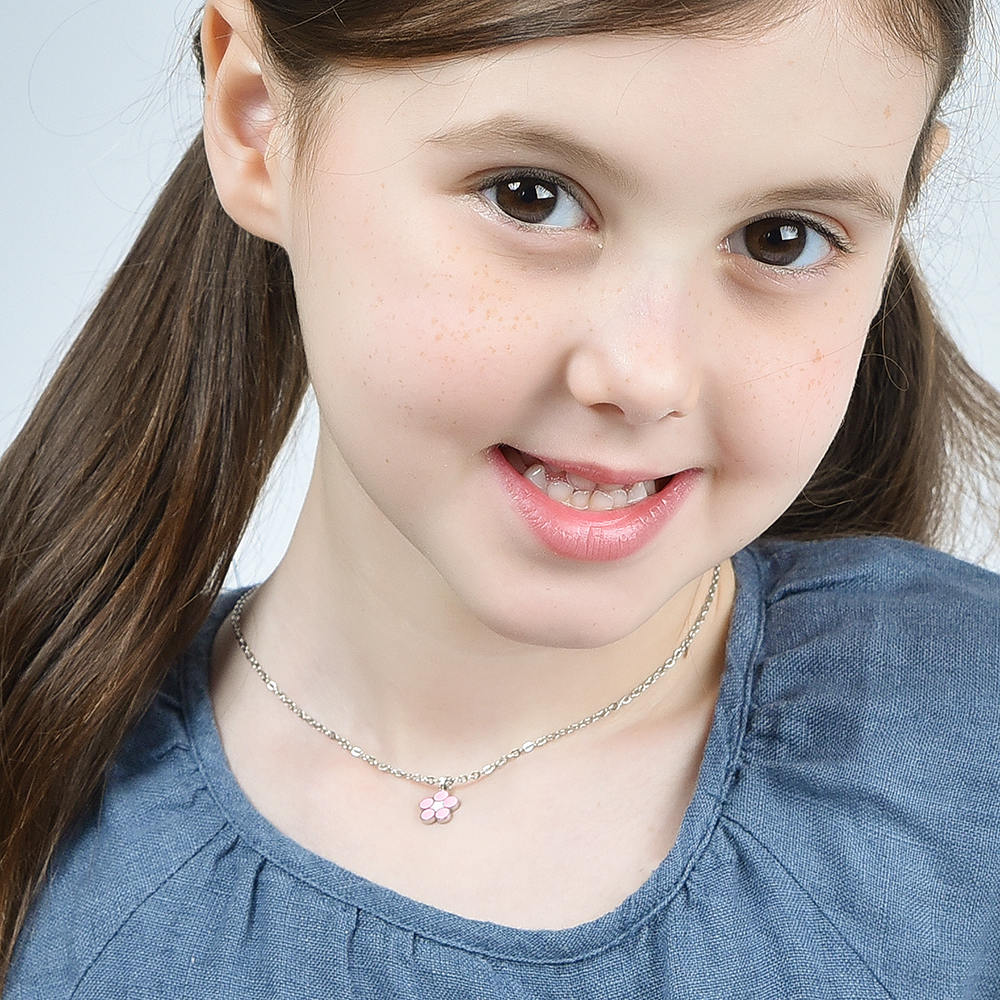 COLLAR DE NIÑA DE ACERO CON FLOR
